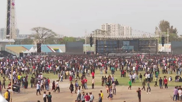 জয় বাংলা কনসার্টে নিহতদের স্মরণে এক মিনিট নীরবতা