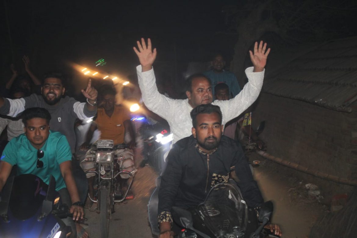 আমদহ ইউপি নির্বাচনে ৪ নং ওয়ার্ডের মেম্বার প্রার্থী ফরজ আলীর নির্বাচনী প্রচারণা