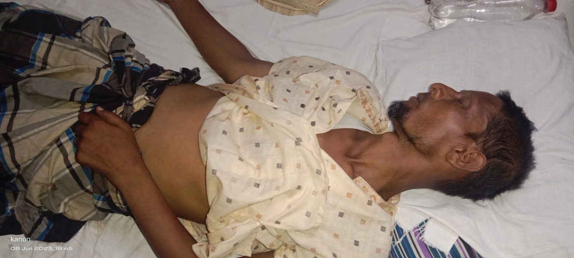 মেহেরপুরে মসজিদের মোয়াজ্জিনকে কুপিয়েছে প্রতিপক্ষ