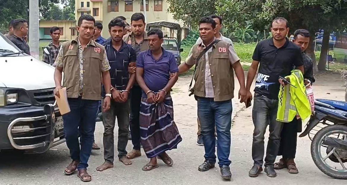 মেহেরপুরে অটোবাইক চালক হত্যাকান্ডের ২ আসামি আটক; অটোবাইক ও মোবাইল উদ্ধার