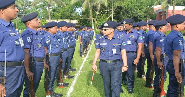 মেহেরপুরে পুলিশের মাস্টার প্যারেড অনুষ্ঠিত