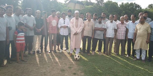 দামুড়হুদায় জয়রামপুর ইউথ ক্লাব আয়োজিত ফুটবল টুর্ণামেন্টের উদ্বোধন