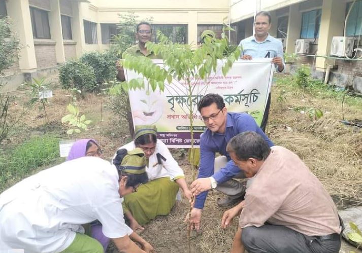 মেহেরপুর জেনারেল হাসপাতালে বৃক্ষরোপন