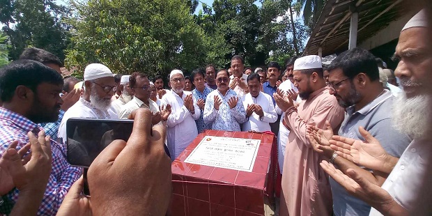 দর্শনায় পুরাতন বাজারে উন্নয়ন মুলক কাজের উদ্বোধন