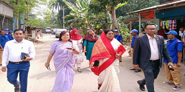 কোটচাঁদপুরে বিভিন্ন প্রশাসনিক দপ্তর পরিদর্শনে জেলা প্রশাসক 