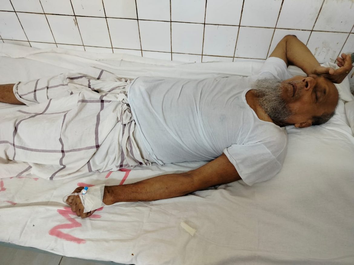 মেহেরপুর প্রতিদিনের প্রকাশকের পিতা অসুস্থ হয়ে হাসপাতালে ভর্তি