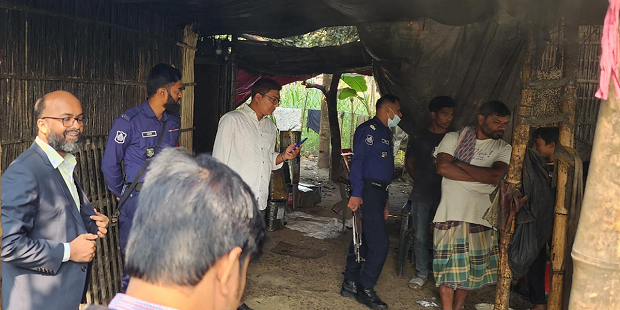 কুষ্টিয়ায় অবৈধ গুড় কারখানায় অভিযান: মালিকের জরিমানা