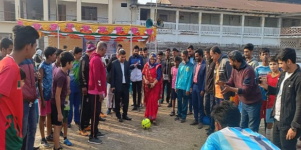 ঝিনাইদহে অনূর্ধ্ব ১৫ ফুটবলার বাছাই ও মাসব্যাপী প্রশিক্ষণের উদ্বোধন