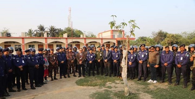 চুয়াডাঙ্গা জেলায় দ্বাদশ সংসদ নির্বাচন উপলক্ষে প্রশাসনের যৌথ মহড়া