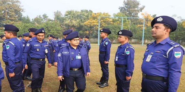 চুয়াডাঙ্গা জেলা পুলিশের সাপ্তাহিক মাস্টার প্যারেড অনুষ্ঠিত