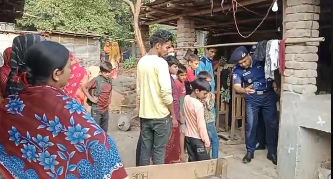 মেহেরপুরে স্ত্রীকে কুপিয়ে হত্যা করলো স্বামী