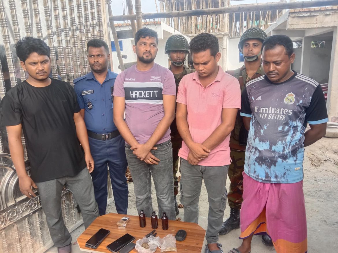 মুজিবনগরে অনলাইন জুয়াড়ির বাগান বাড়িতে যৌথ বাহিনীর অভিযান আটক ৪