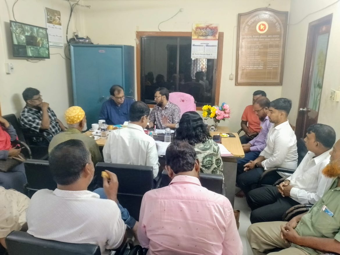 মুজিবনগরে গ্রাম আদালত প্রকল্পের অগ্রবর্তী পরিদর্শন