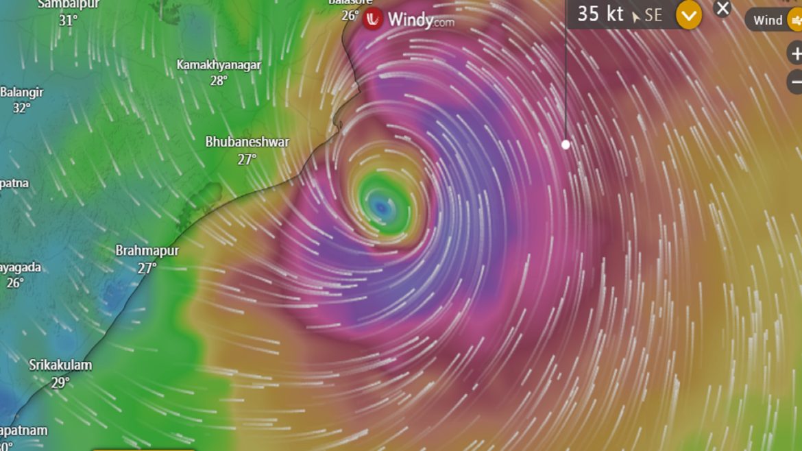 ঘূর্ণিঝড় দানার প্রভাব, মেহেরপুরে গুড়ি গুড়ি বৃষ্টি