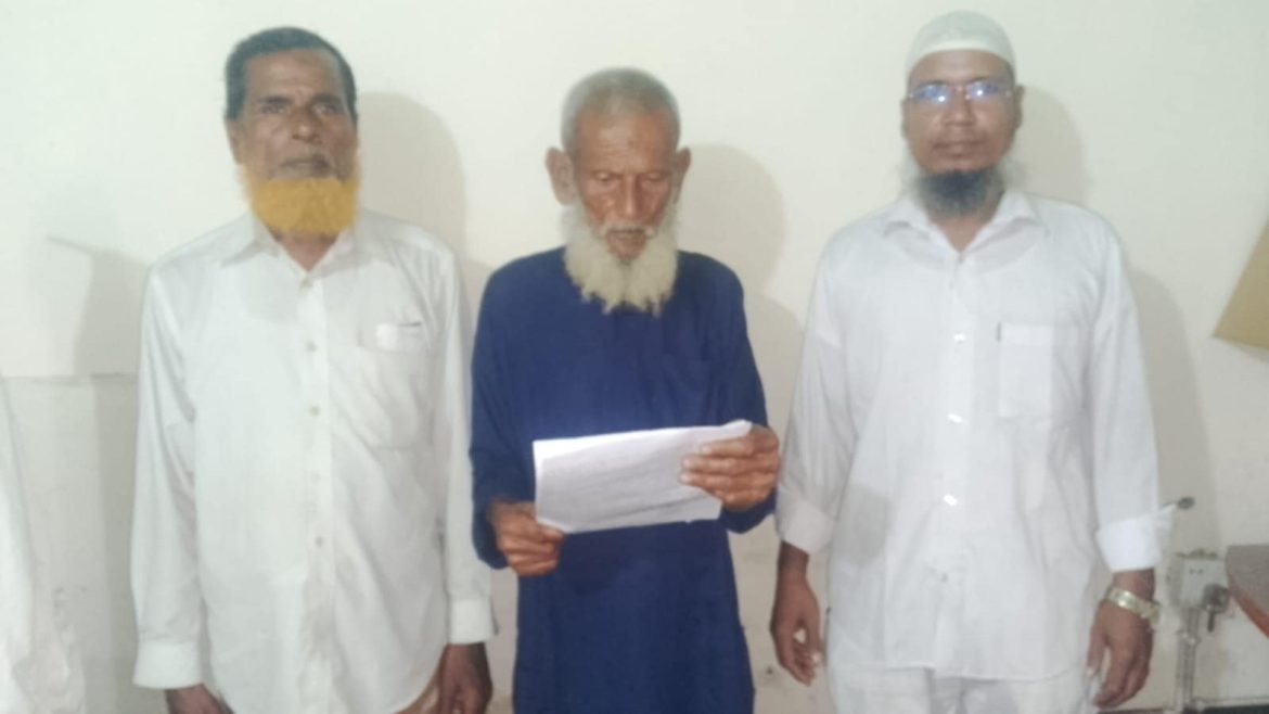 আলমডাঙ্গায় সাংবাদিক সম্মেলন অনুষ্ঠিত