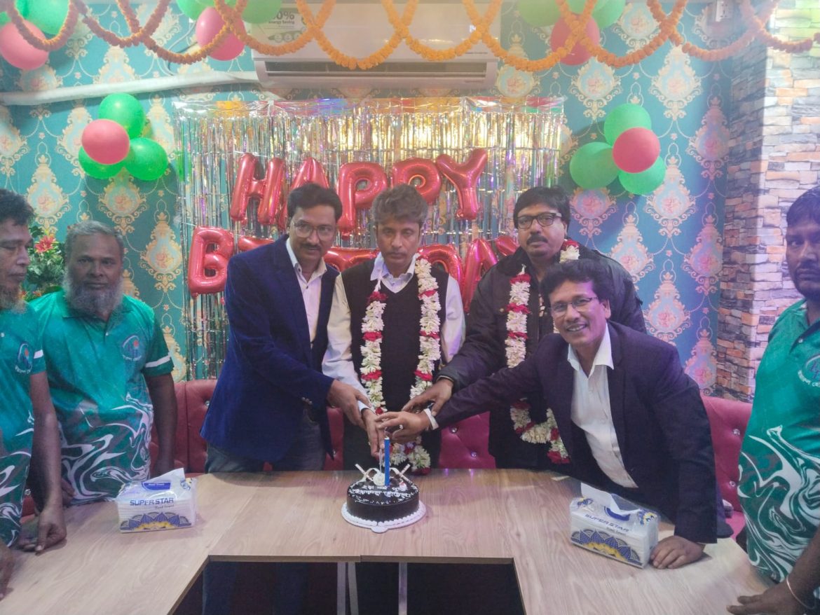 মেহেরপুরে ইয়ারুল হোটেল এন্ড রেস্টুরেন্টে দ্বিতীয় প্রতিষ্ঠাবার্ষিকী পালন