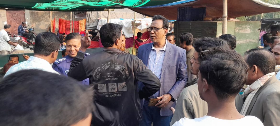 খ্রীস্টান ধর্মালম্বীদের সাথে গাংনী উপজেলা বিএনপির সম্পাদকের শুভেচ্ছা বিনিময়