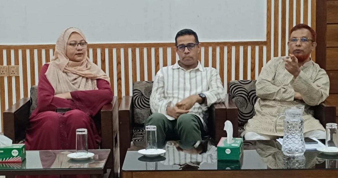 মেহেরপুরকে মডেল জেলা হিসেবে গড়ে তোলার চেষ্টা করে যাচ্ছি -মনির হায়দার