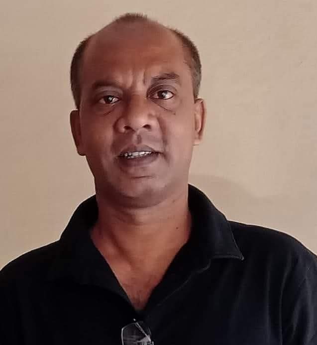 ঐতিহ্যবাহী দর্শনা: নিভে আসছে আলো”