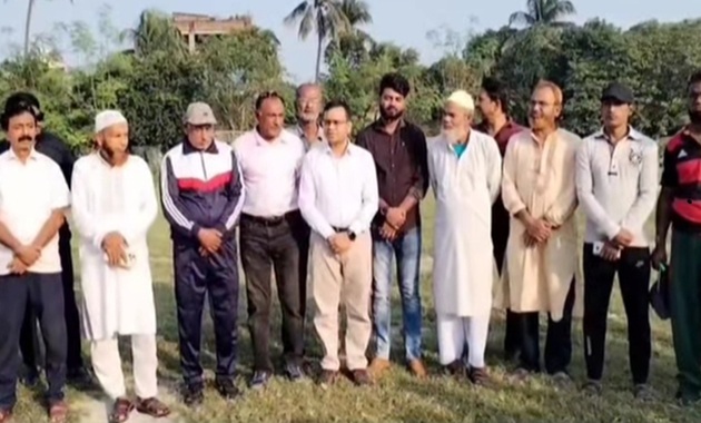 আলমডাঙ্গায় চায়না বান ফুটবল টুর্নামেন্টের উদ্বোধন