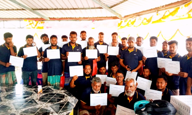 কোটচাঁদপুরে মাছ চাষে কারিগরি দক্ষতা বৃদ্ধিতে ব্র্যাকের উদ্যোগে মৎস্যচাষী প্রশিক্ষণ